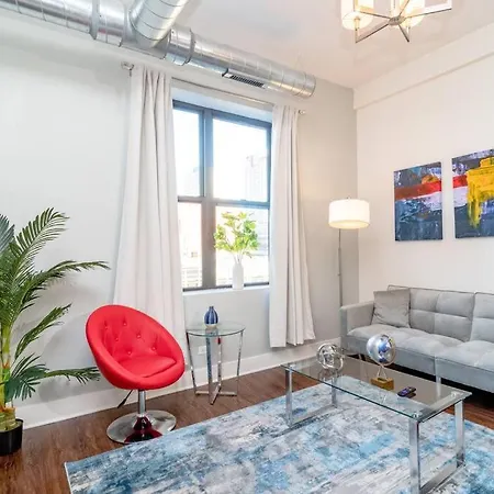 Mccormick Place Charming 420 Friendly 3Br Suite With Optional Parking Sleeps 8 Guests Near Soldier Field And Lakefront Trail